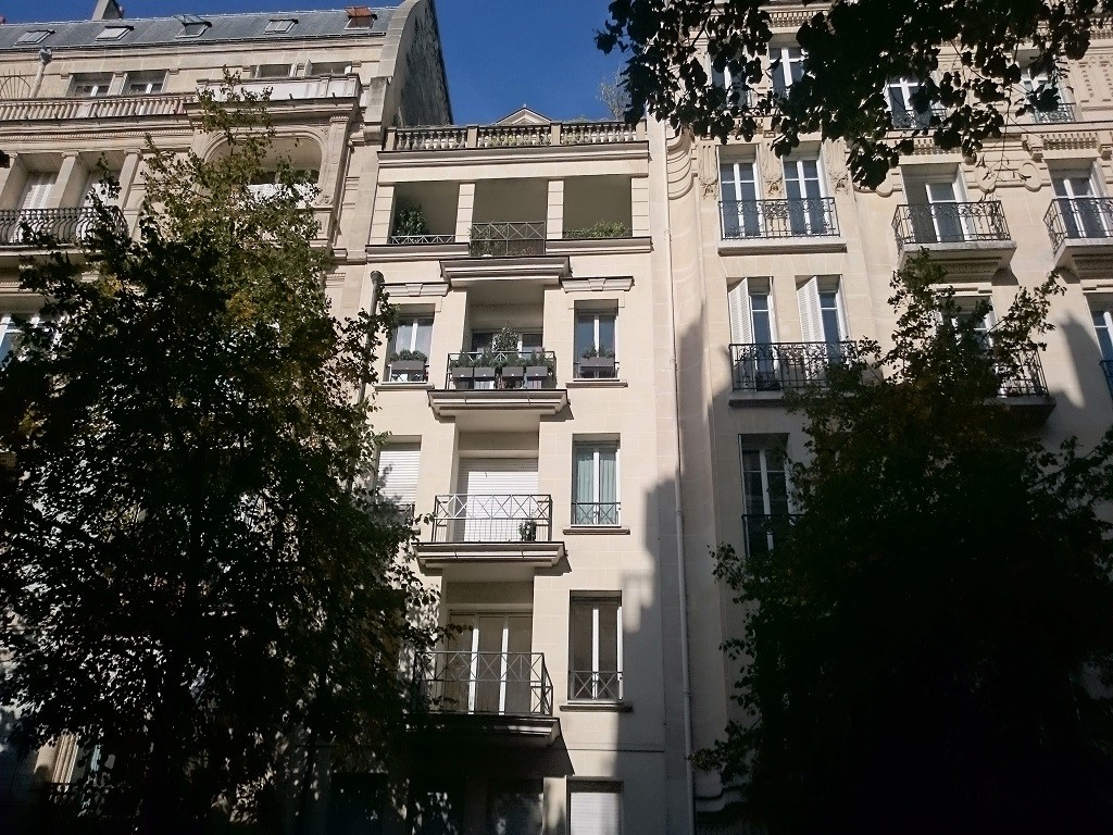 Apartment in Paris 16th
